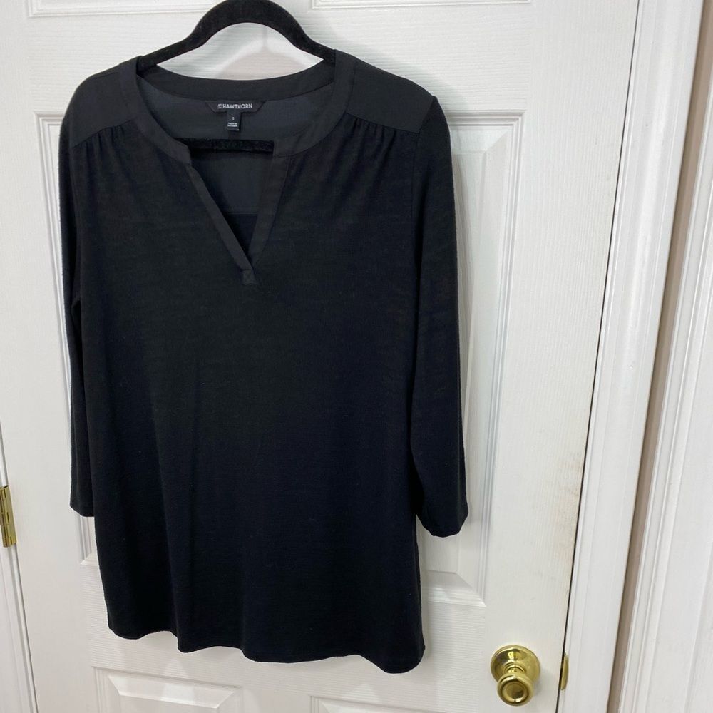 41 Hawthorn long sleeve black v neck top, size large - Picture 7 of 16
